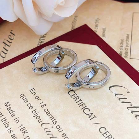 2026年2月3日入荷新品カルティエピアスギフト/誕生日/記念品/アクセサリーxin工場