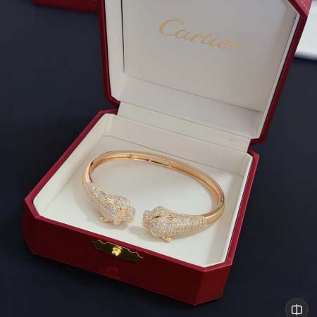 2026年2月3日入荷新品カルティエ腕輪/ブレスレットギフト/誕生日/記念品/アクセサリーxin工場