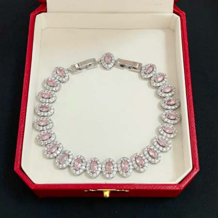 2026年2月3日入荷新品カルティエブレスレットギフト/誕生日/記念品/アクセサリーxin工場