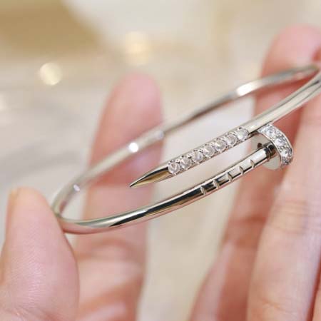 2026年2月3日入荷新品カルティエ腕輪/ブレスレットギフト/誕生日/記念品/アクセサリーxin工場