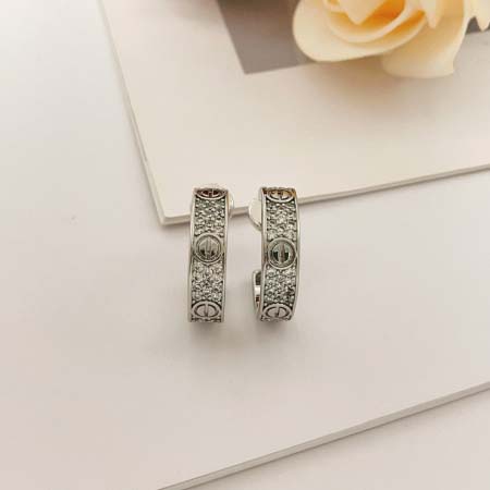 2026年2月3日入荷新品カルティエピアスギフト/誕生日/記念品/アクセサリーxin工場