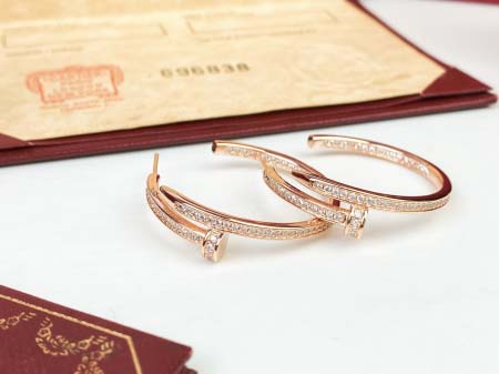 2026年2月3日入荷新品カルティエピアスギフト/誕生日/記念品/アクセサリーxin工場