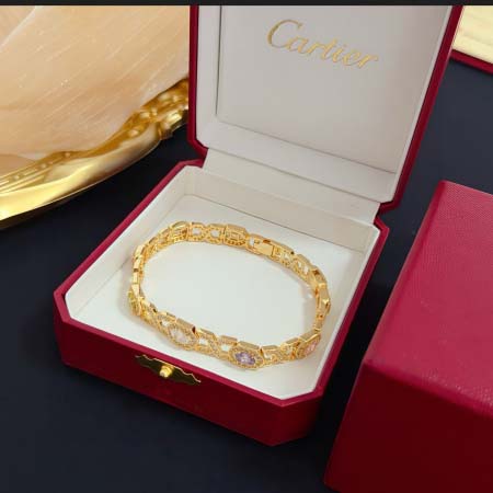 2026年2月3日入荷新品カルティエブレスレットギフト/誕生日/記念品/アクセサリーxin工場