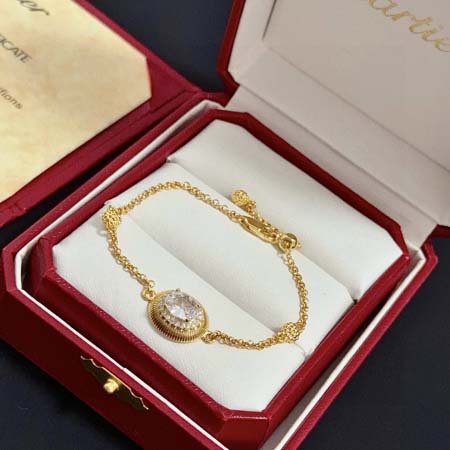 2026年2月4日入荷新品Cartierブレスレットギフト/誕生日/記念品/アクセサリーxin工場