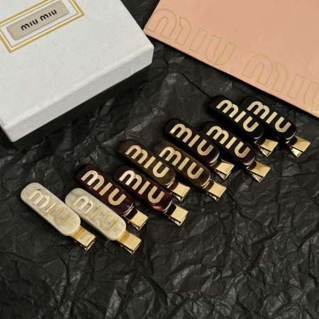 2026年2月5日入荷新品miumiuヘアピンギフト/誕生日/記念品/アクセサリーxin工場