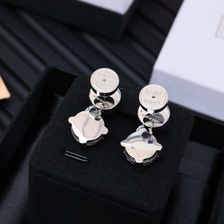 2026年2月5日入荷新品miumiuピアスギフト/誕生日/記念品/アクセサリーxin工場