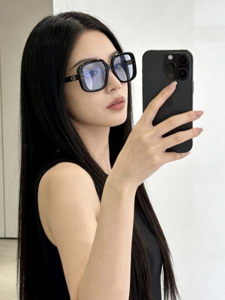 2026年2月11日新品DIOR原版復刻サングラスギフト/誕生日/記念品/アクセサリーXY工場