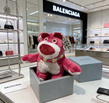 2026年2月3日入荷新品Balenciaga キーホルダー...