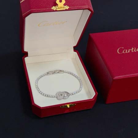 2026年2月3日入荷新品カルティエブレスレットギフト/誕生...