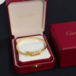2026年2月3日入荷新品カルティエ腕輪/ブレスレットギフト/誕生日/記念品/アクセサリーxin工場