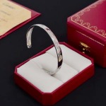2026年2月3日入荷新品カルティエ腕輪/ブレスレットギフト/誕生日/記念品/アクセサリーxin工場
