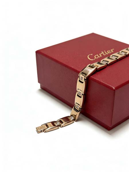 2026年2月3日入荷新品カルティエブレスレットギフト/誕生...