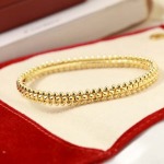2026年2月3日入荷新品カルティエ腕輪/ブレスレットギフト/誕生日/記念品/アクセサリーxin工場