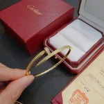 2026年2月3日入荷新品カルティエブレスレットギフト/誕生日/記念品/アクセサリーxin工場