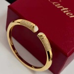 2026年2月4日入荷新品Cartier腕輪/ブレスレットギフト/誕生日/記念品/アクセサリーxin工場
