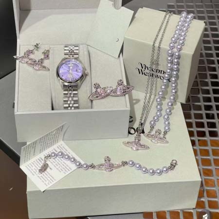 2026年2月5日入荷新品Vivienneネックレスギフト/...