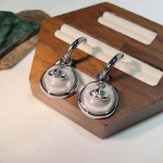 2026年2月5日入荷新品Vivienneピアスギフト/誕生日/記念品/アクセサリーxin工場