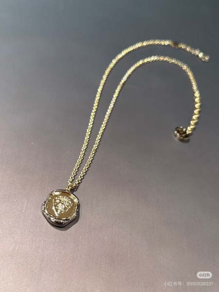 2026年2月5日入荷新品Gucci ネックレスギフト/誕生...