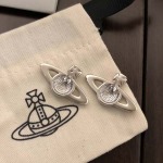 2026年2月5日入荷新品Vivienneピアスギフト/誕生日/記念品/アクセサリーxin工場