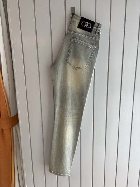 2026年3月9日新作Ferragamoジーパン高品質人気商品/誕生日プレゼント/FF工場