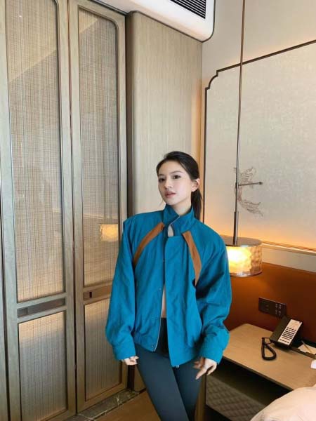 2026年3月21日入荷早春新作YSLジャケット女性用ファッション/誕生日プレゼント/贈り物 can工場