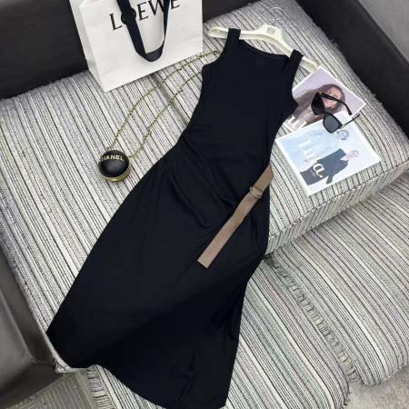 2026年3月22日入荷早春新作Loewe女性用ファッション...