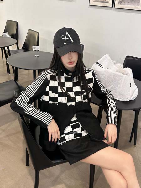 2026年3月22日入荷早春新作Diorセット 女性用ファッ...