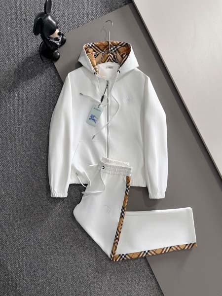 2026年3月25日入荷新作Burberry 上下セット 超...