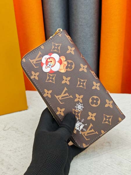 2026年8月8日新作入荷ヴィトン財布 人気の新作/誕生日プレゼント/ZC工場