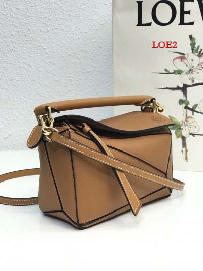 2023早春新作入荷原版復刻 LOEWE バッグ LOE2工場 SIZE:18×12.5×8cm