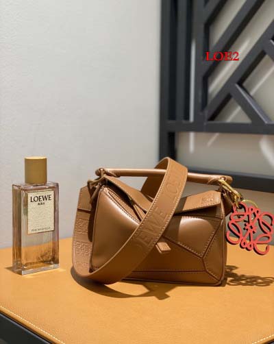 2023早春新作入荷原版復刻 LOEWE バッグ LOE2工場 SIZE: 18*7.5*12cm