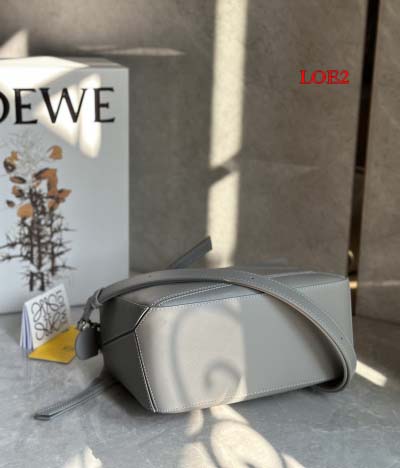 2023早春新作入荷原版復刻 LOEWE バッグ LOE2工場 SIZE: 24*10*14cm