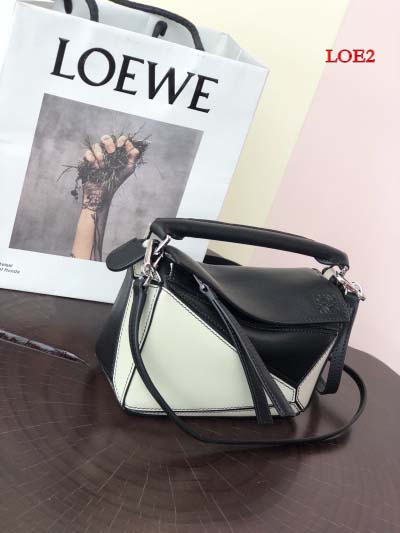 2023早春新作入荷原版復刻 LOEWE バッグ LOE2工場 SIZE: 18×12.5×8cm