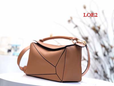 2023早春新作入荷原版復刻 LOEWE バッグ LOE2工場 SIZE:29-18-12M