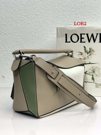 2023早春新作入荷原版復刻 LOEWE バッグ LOE2工場 SIZE: 29-18-12