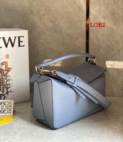 2023早春新作入荷原版復刻 LOEWE バッグ LOE2工場 SIZE:29-18-12