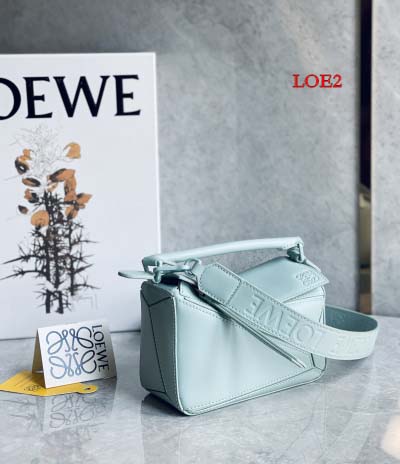 2023早春新作入荷原版復刻 LOEWE バッグ LOE2工場 SIZE:18*7.5*12cm