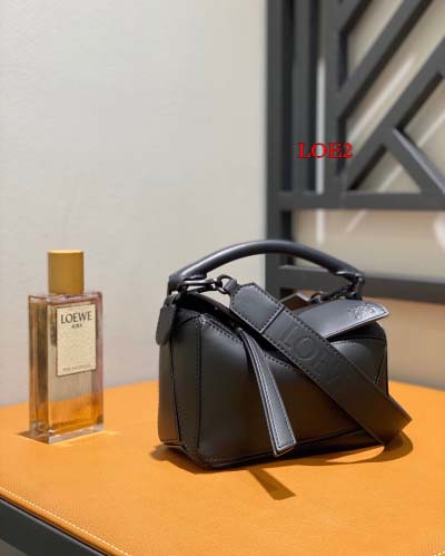 2023早春新作入荷原版復刻 LOEWE バッグ LOE2工場 SIZE:18*7.5*12cm