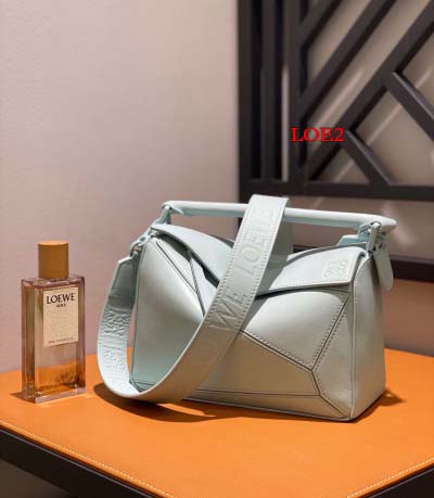 2023早春新作入荷原版復刻 LOEWE バッグ LOE2工場 SIZE:24*10*14cm