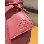 2023早春新作入荷原版復刻 LOEWE バッグ LOE2工場 SIZE:18*7.5*12cm