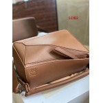 2023早春新作入荷原版復刻 LOEWE バッグ LOE2工場 SIZE:24X16.5X10.5 cm