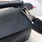 2023早春新作入荷原版復刻 LOEWE バッグ LOE2工場 SIZE:29-18-12