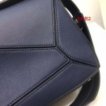 2023早春新作入荷原版復刻 LOEWE バッグ LOE2工場 SIZE: 29-18-12