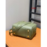 2023早春新作入荷原版復刻 LOEWE バッグ LOE2工場 SIZE: 19*18*10cm