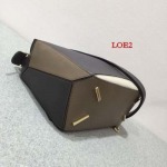 2023早春新作入荷原版復刻 LOEWE バッグ LOE2工場 SIZE:29*19*12  CM