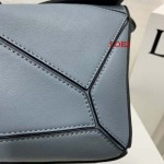 2023早春新作入荷原版復刻 LOEWE バッグ LOE2工場 SIZE:29*19*12  CM