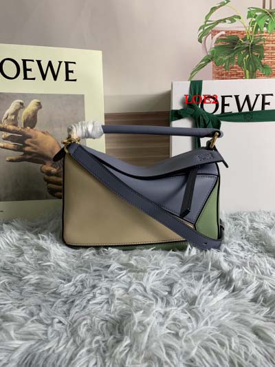 2023早春新作入荷原版復刻 LOEWE バッグ LOE2工...