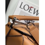 2023早春新作入荷原版復刻 LOEWE バッグ LOE2工場 SIZE: 29-18-12