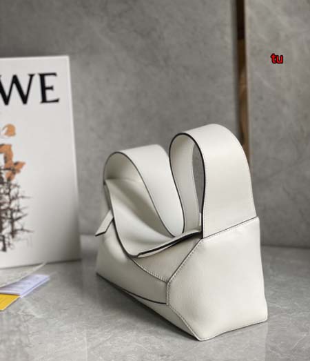 2023年4月新作入荷原版復刻 LOEWE バッグ tu工場 SIZE:29*12*10cm.