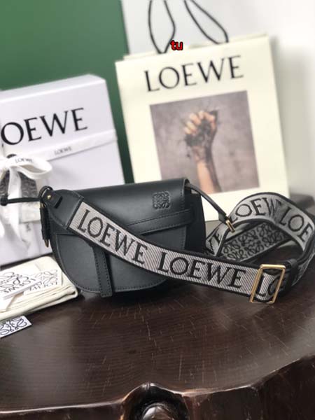 2023年4月新作入荷原版復刻 LOEWE バッグ tu工場 SIZE:15*12.5*9cm（